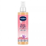 Vaseline Daily Bright & Calming Body Serum Spray 180Ml, Feels Light And Makes Skin Bright