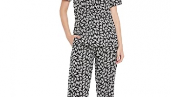 Clovia Women’S Rayon Pretty Florals Top & Pyjama Set (Ls0624P13_Black_M)