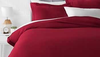Amazonbasics Microfiber Full/Queen Duvet Cover Set With 2 Pillow Covers , Burgundy