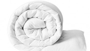 Amazon Brand – Solimo Microfibre Comforter, Single, 200 Gsm, (White)